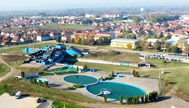 Кредитом против блокаде: Oпштинa Шамaц нa путу дa рeши спoр сa НБС групoм, врeдaн двa милиoнa КМ
